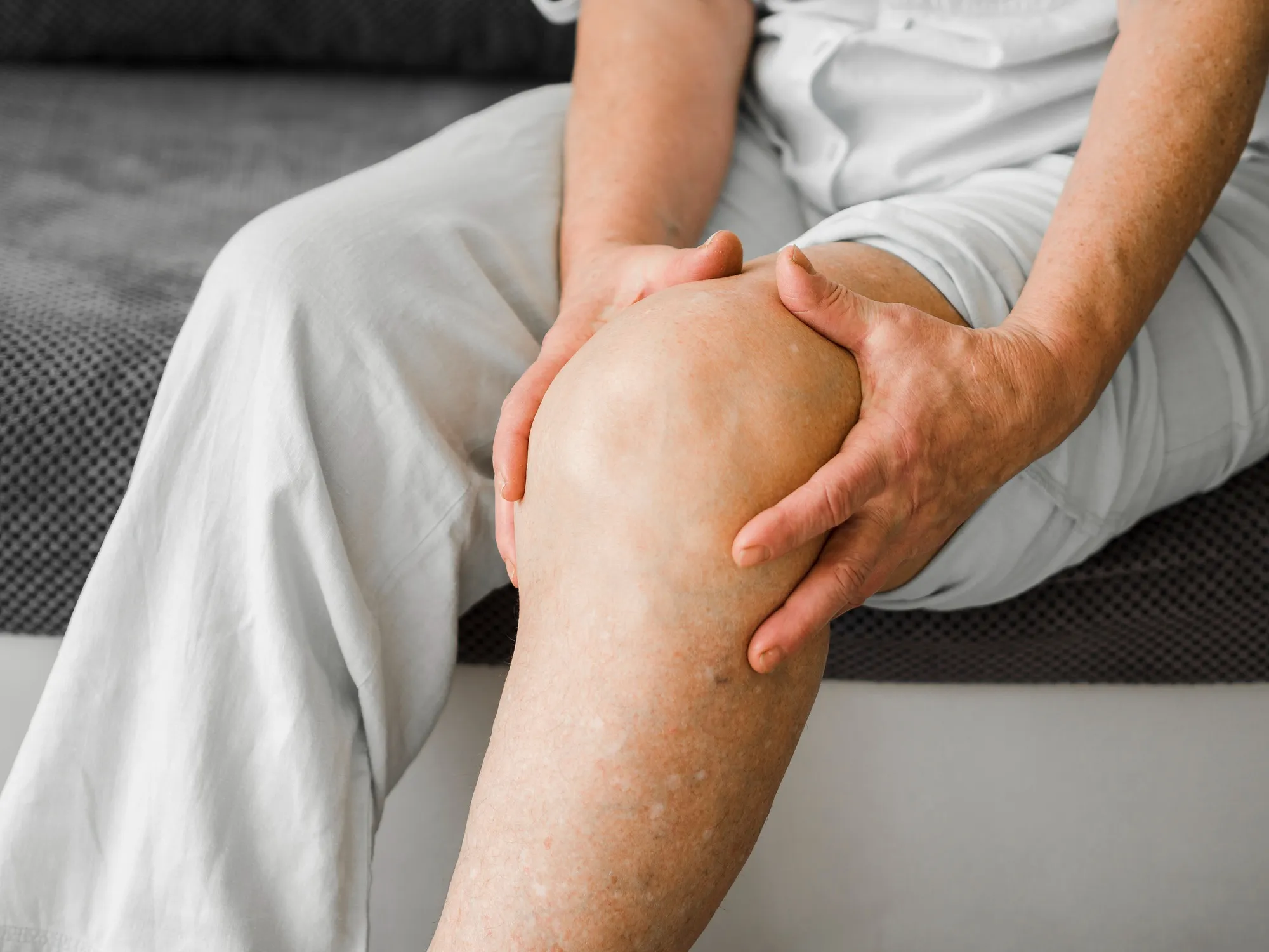 Knee joint