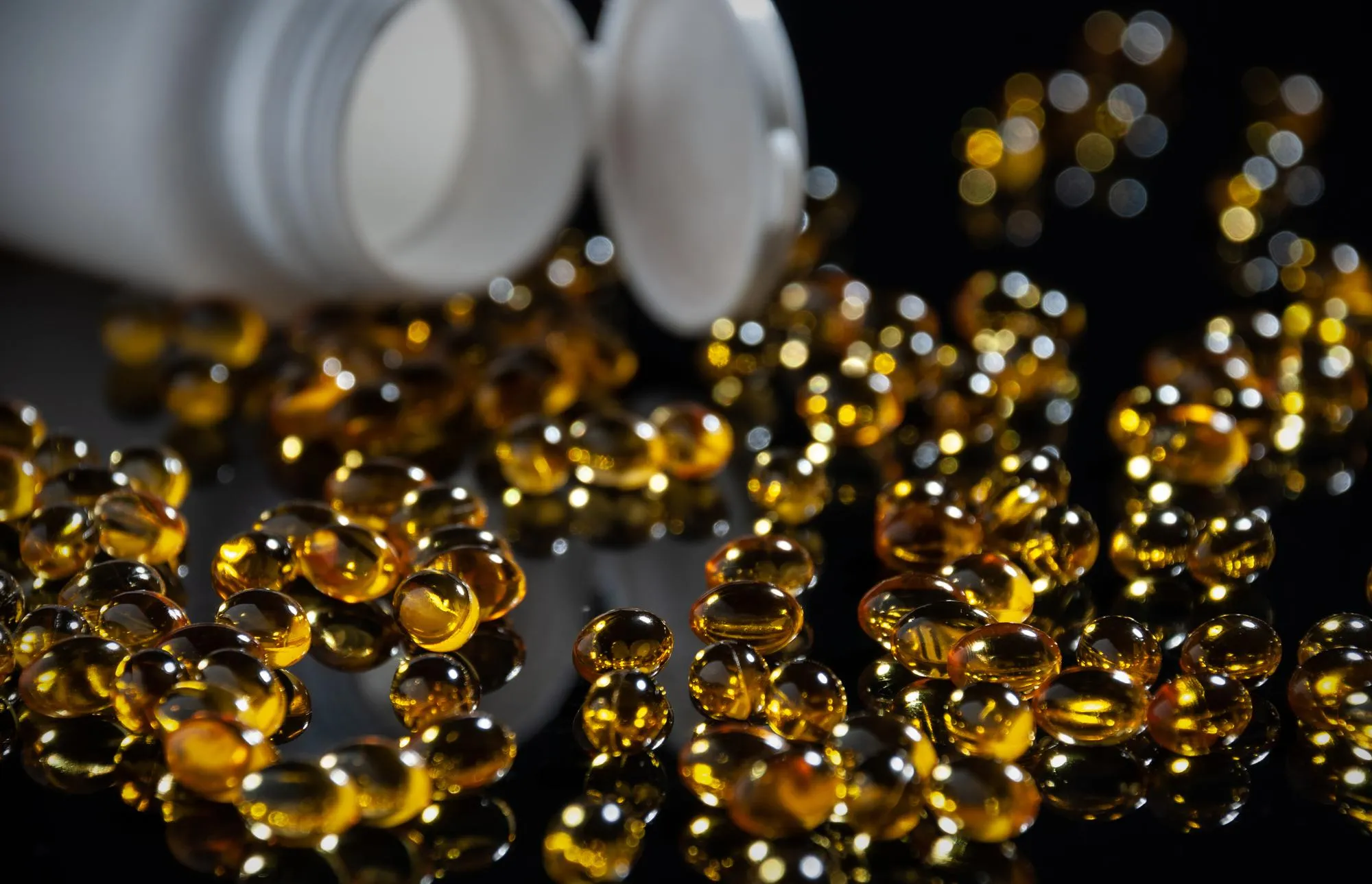 Silicone oil particles